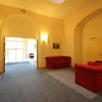 Apartment La Bourboule: T2 Bis Pour 5 Pers, 49m², Avec Wifi - Fr-1-608-243 *