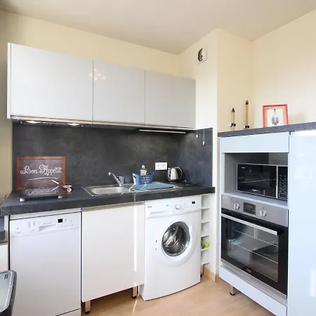 La Bourboule: T2 Bis Pour 5 Pers, 49m², Avec Wifi - Fr-1-608-243 Apartman *